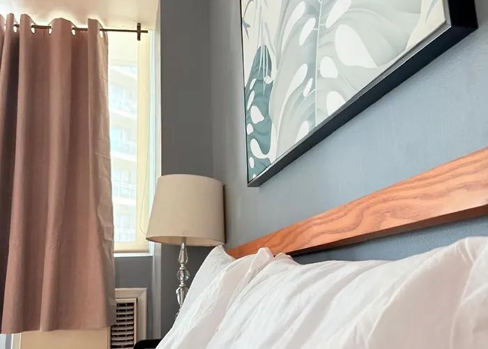 Azure Staycation By Casa Tremora Deluxe Apartment Manila
